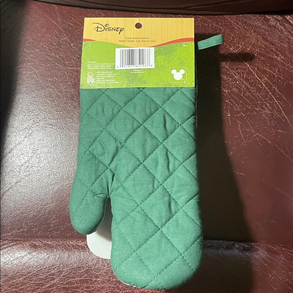 Disney Mickey Mouse Green Baking Set NWT - Picture 3 of 5